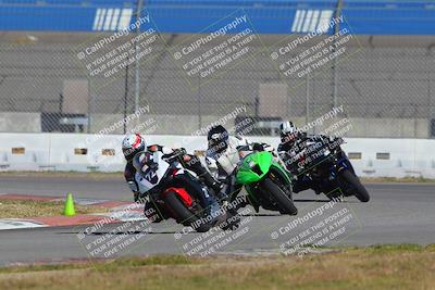 media/Nov-26-2022-Fastrack Riders (Sat) [[b001e85eef]]/Level 2/Session 3 Outside Turn 9/